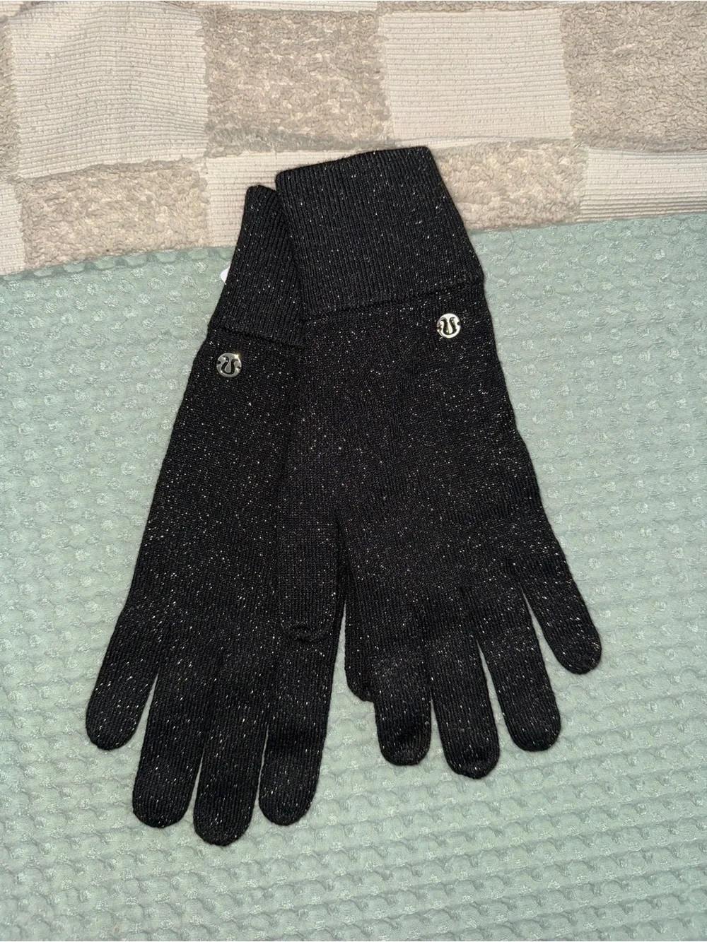 NWT Lululemon Warm Revelation Gloves *Shine size Large
